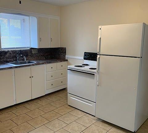 4th image of 185 Norwood Ave #3