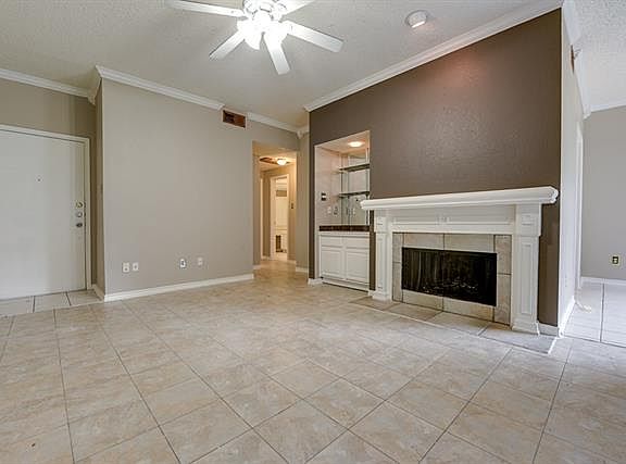 4th image of 3550 Country Square Dr APT 405