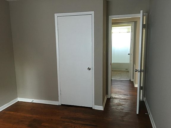 2nd image of 5639 Alvina Ave #B