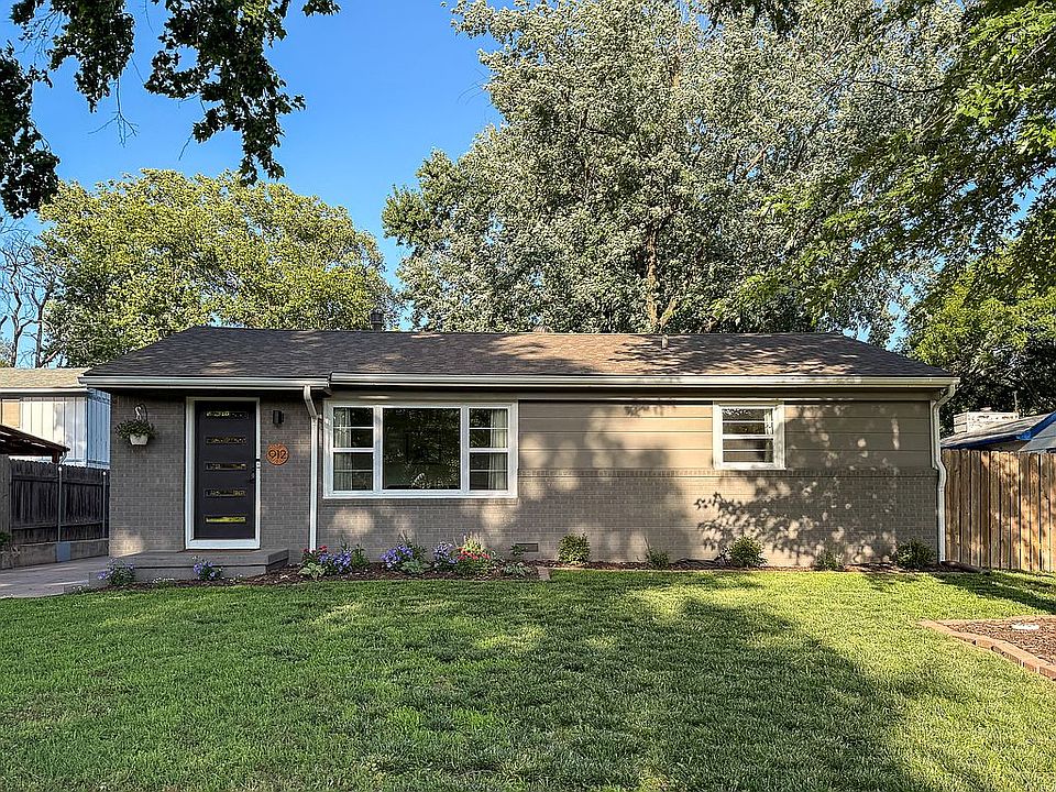1st image of 912 N Westview Dr