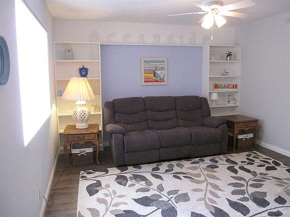 4th image of 3169 Coral Dr