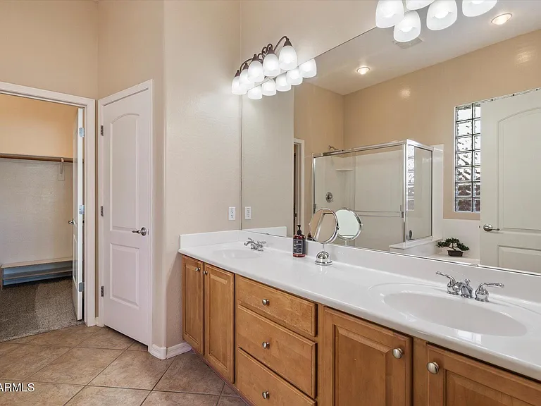 743 E Torrey Pines Pl — Photo 22