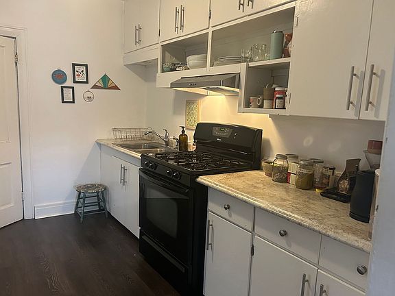 4th image of 1802 W 3rd St #3