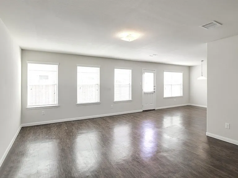 8922 San Alberto — Photo 7