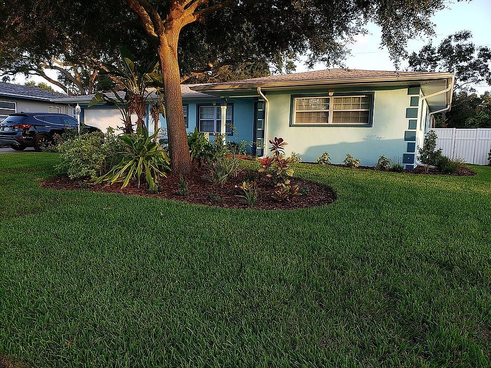 2nd image of 1625 Elizabeth Ln