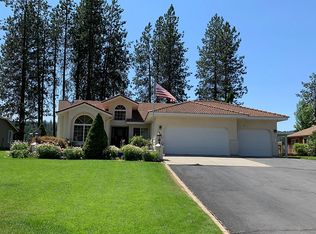 13429 W Shore Rd, Nine Mile Falls, WA 99026