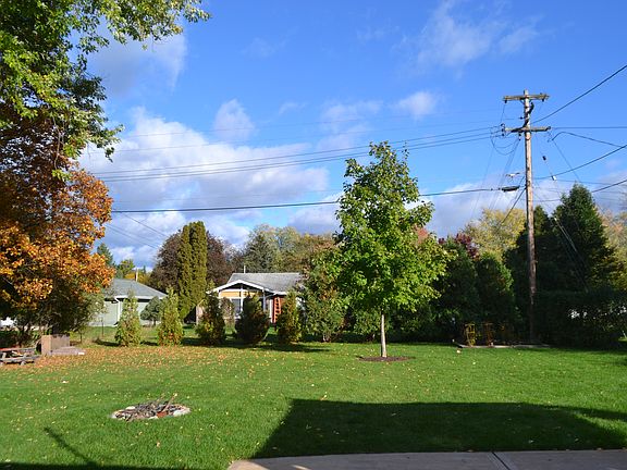 Backyard - Fire Pit & Garden