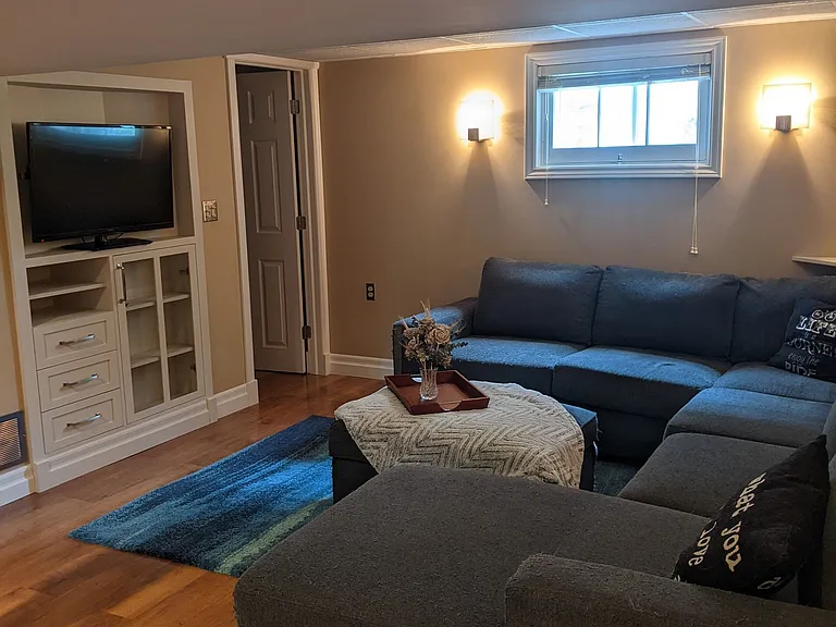 257 Dundonald Ave — Photo 14
