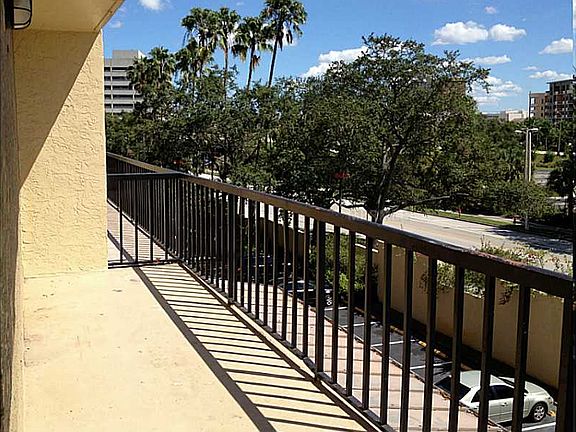 5th image of 201 W Laurel St APT 401