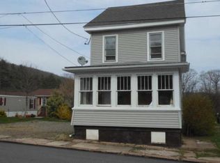 227 Lauderburn Ave, Weatherly, PA 18255