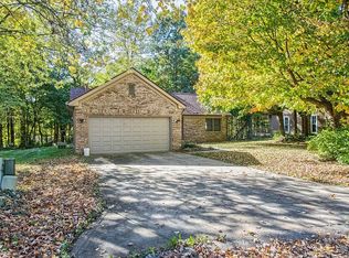 8218 Ontario Ln, Indianapolis, IN 46268