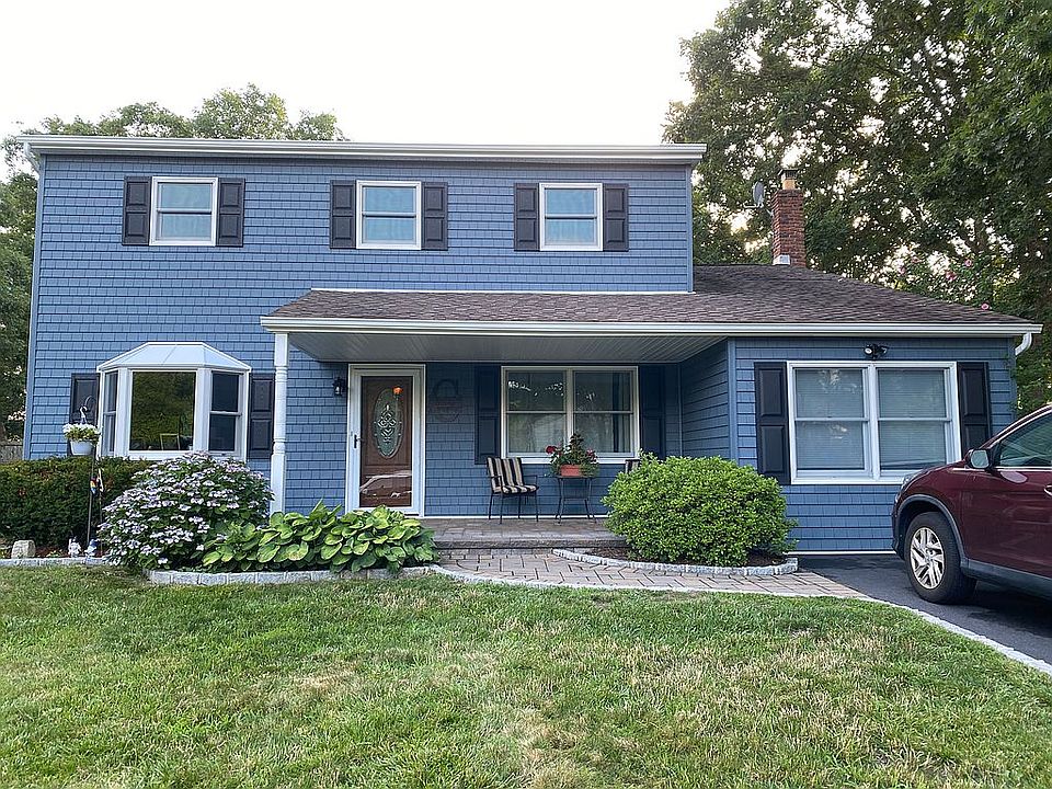 1st image of 128 Evergreen Ave