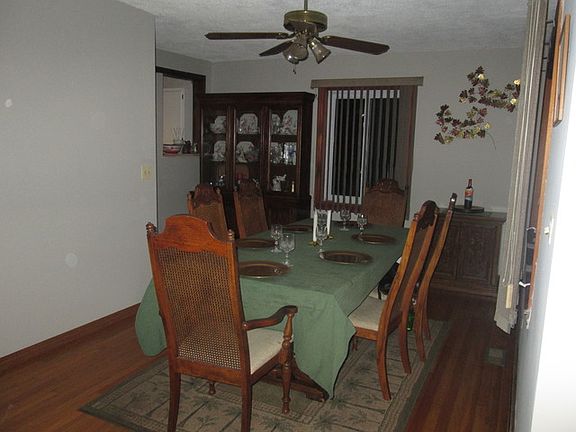4th image of 166 Parkview Dr