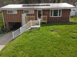 114 Donna Dr, Johnstown, PA 15905