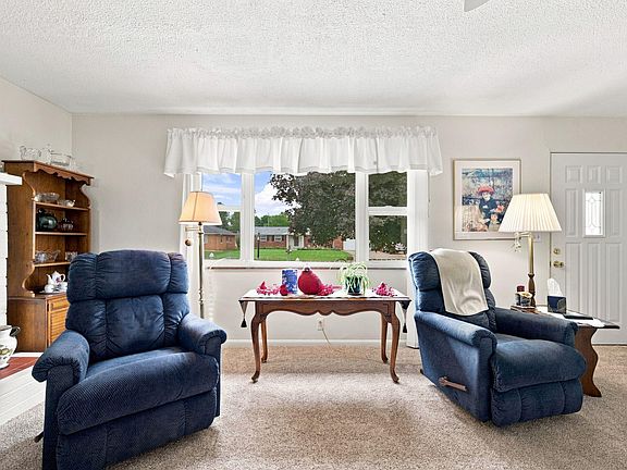 5th image of 3311 N Lanewood Dr