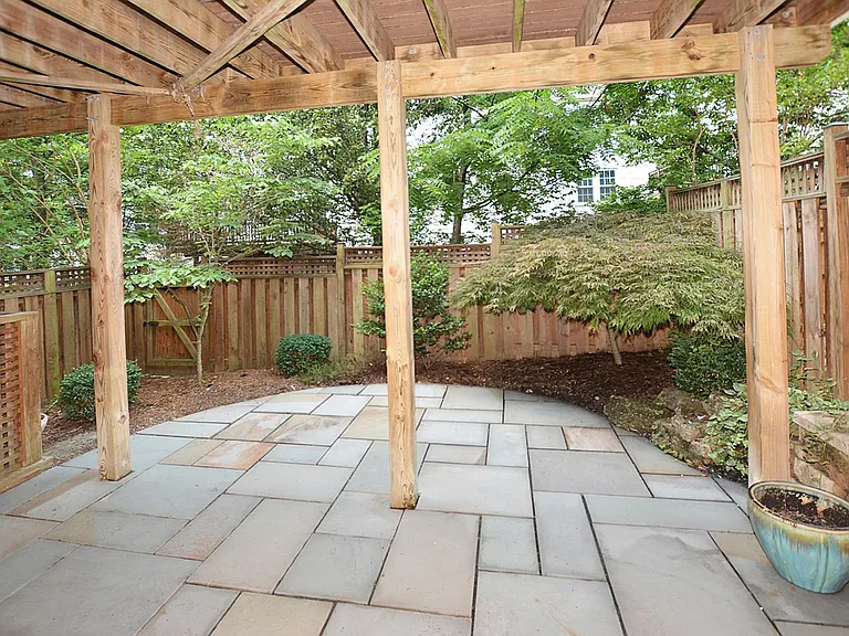 3547 Goddard Way — Photo 21