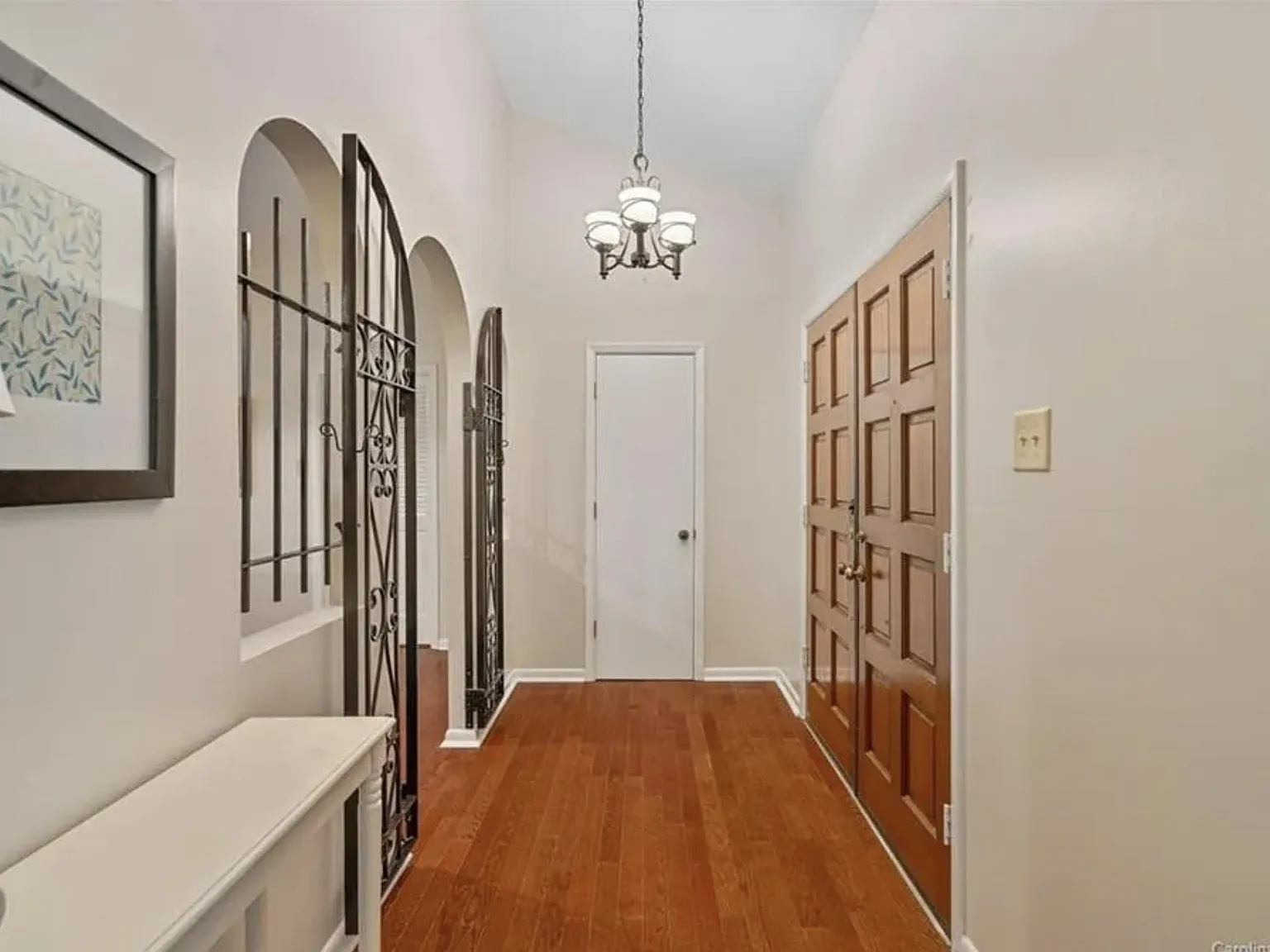 5829 Donegal Dr — Photo 4
