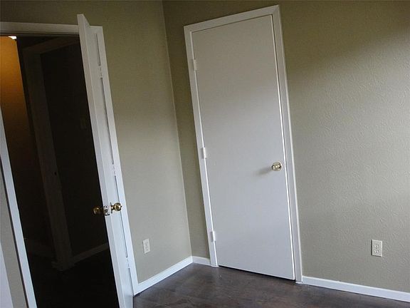 4th image of 4210 Belle Park Dr