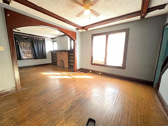3rd image of 4414 Elmbank Ave