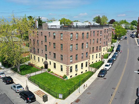 4th image of Flushing Multi Family Portfolio