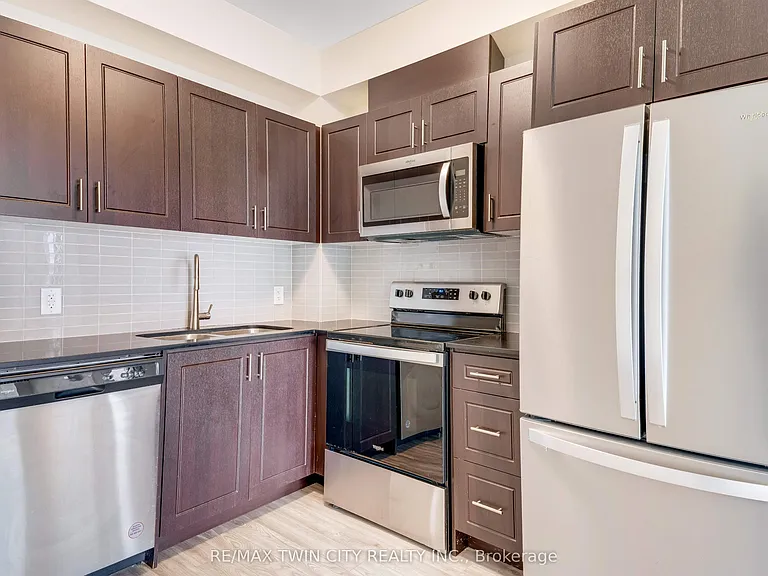 128 King St N #904 — Photo 6