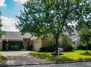 10707 Norchester Village Dr, Houston, TX 77070