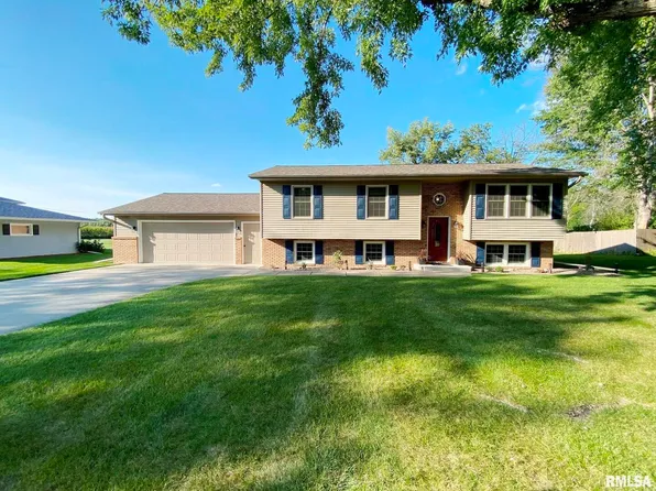 23209 96th Ave N, Port Byron, IL 61275