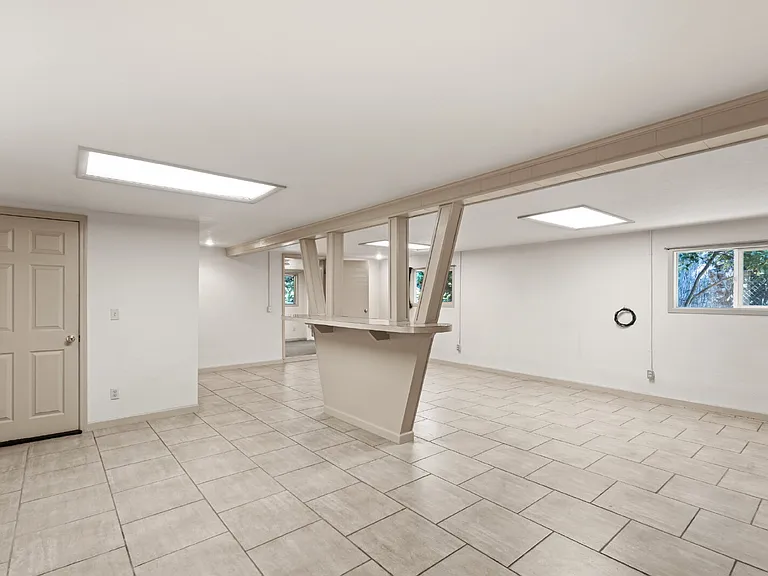 805 Walker Ave — Photo 23