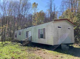 101 Chapman Rd, Wurtland, KY 41144