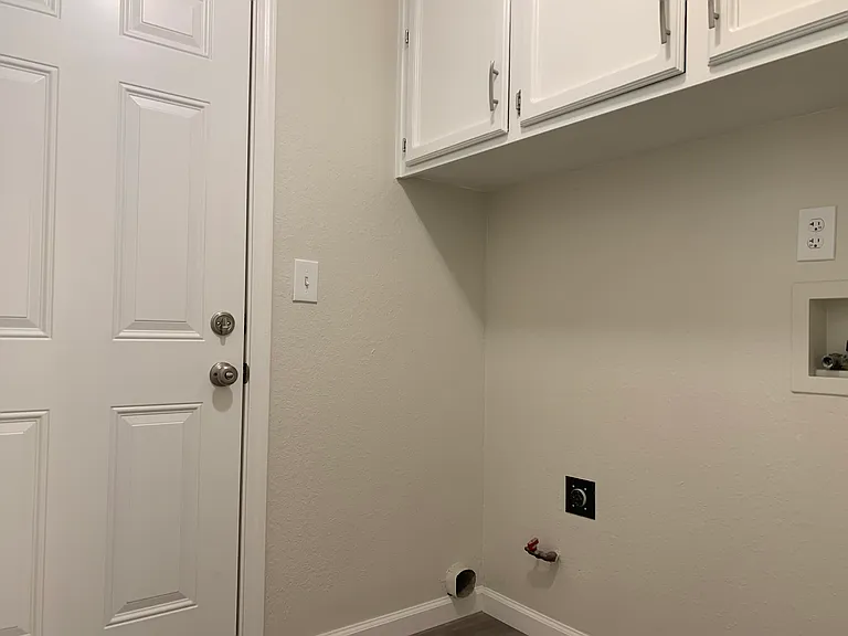 280 W Clover Rd — Photo 18