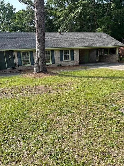 4 bed, 2141 sqft, $1,700 — Photo 2