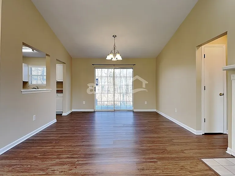 420 Randy Ln — Photo 6
