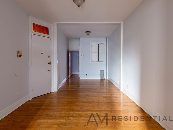 2nd image of 506 11th St APT 1L