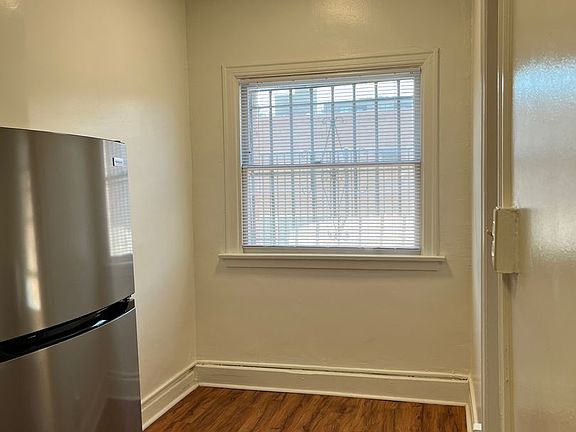 3rd image of 1716 N Edgemont St APT 7