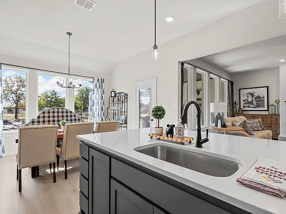 7th image of this home
