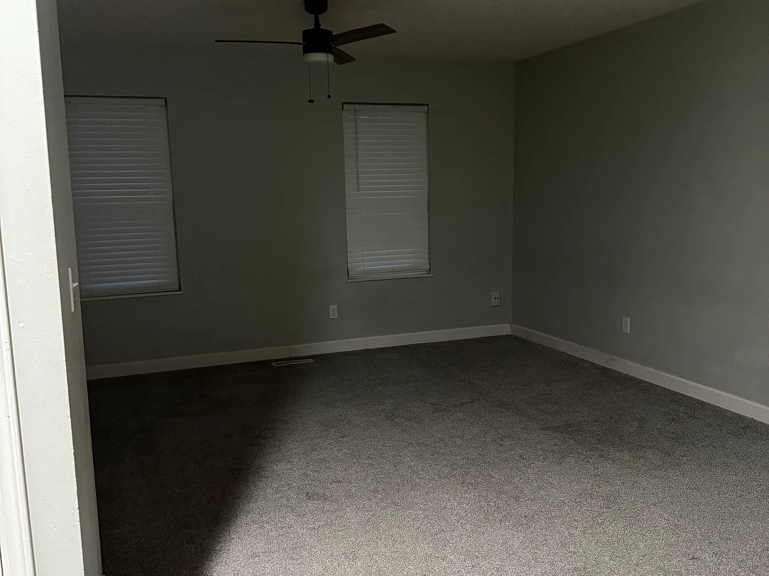 2 bed, 1200 sqft, $1,550 — Photo 2