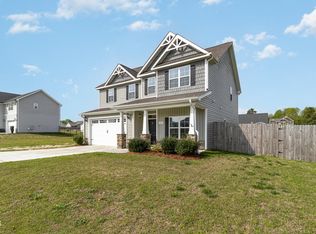 103 Castaway Ct, Pikeville, NC 27863