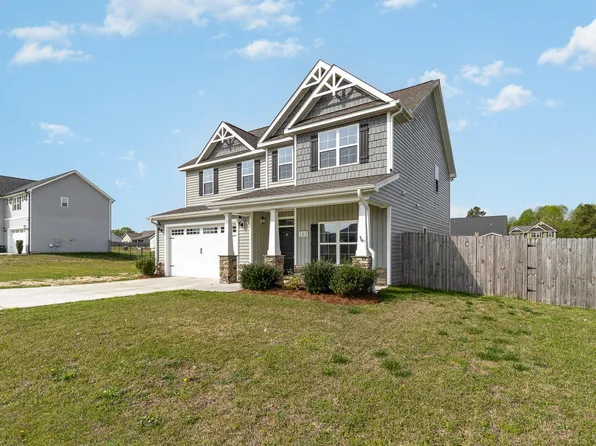 103 Castaway Ct, Pikeville, NC 27863