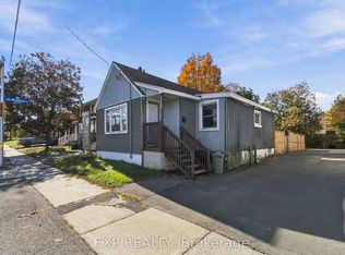 1022 Maitland Ave, Ottawa, ON K2C 2B6