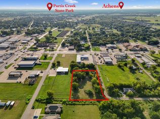 116 W Chestnut St, Mabank, TX 75147