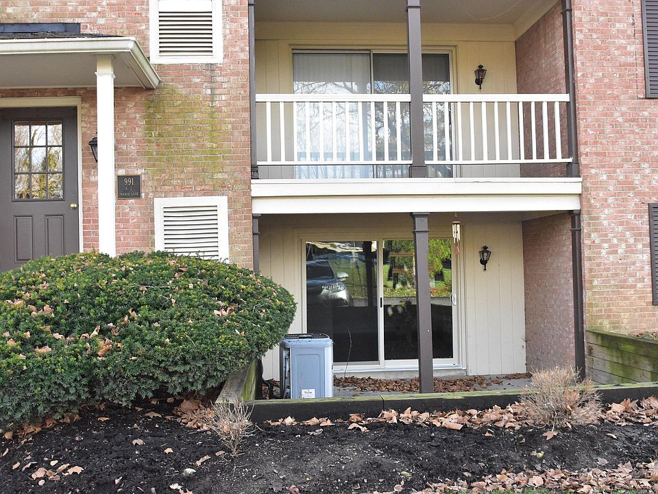 1st image of 991 Manor Ln Unit N