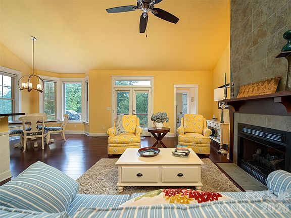 5th image of 21 N Kaufman Stone Way