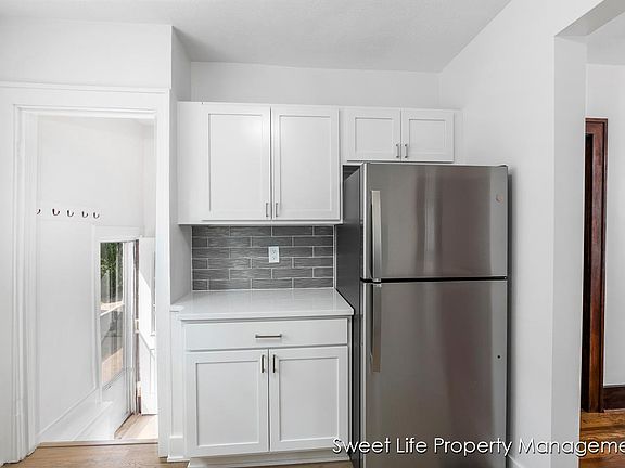 5th image of 239 Elmwood St NE