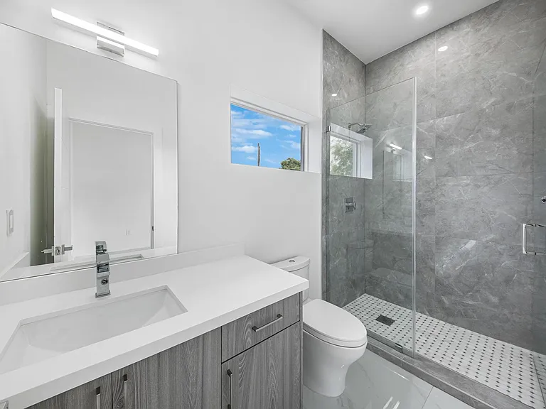3142 Carter St — Photo 42