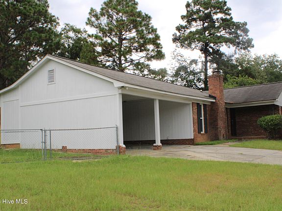 2nd image of 3726 Crest Dr