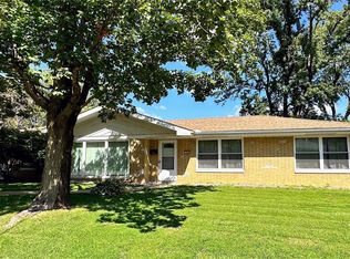 1008 S 74th St, Belleville, IL
