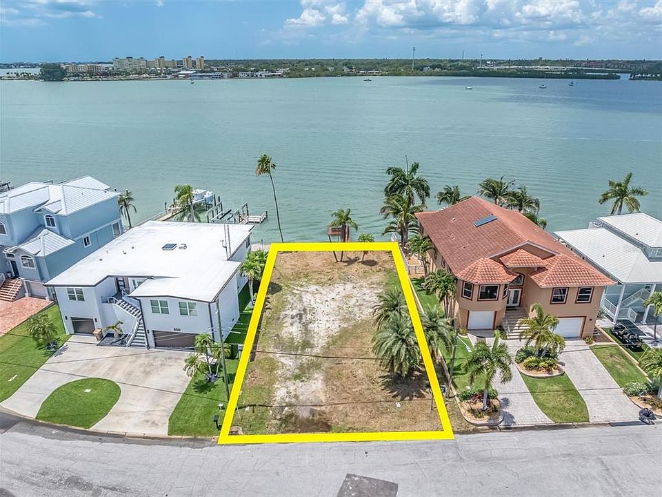 1st image of 852 Bay Point Dr #52