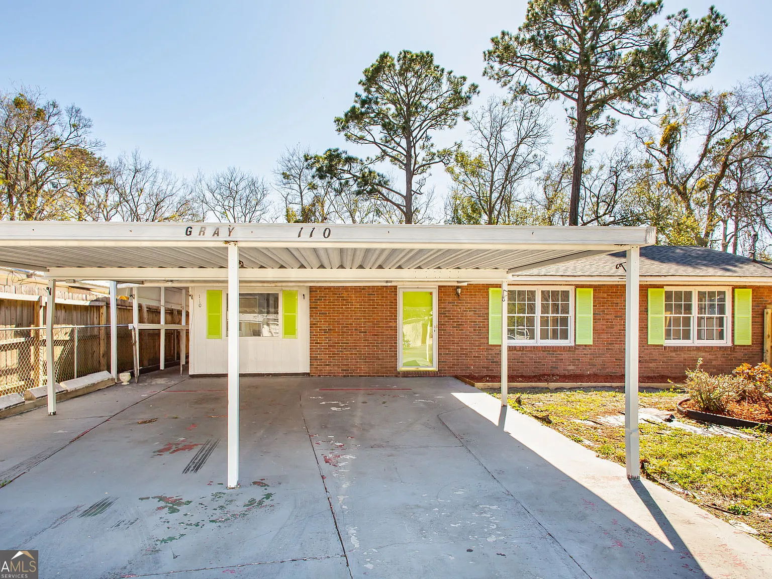 4 bed, 1.5 bath, 1225 sqft, $1,950 — Photo 1