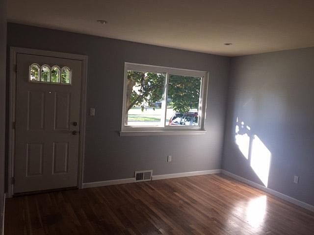 1st image of 7505 Marian Ave