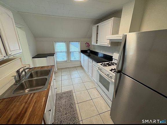 5th image of 1787 Stratfield Rd #2